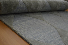 Load image into Gallery viewer, Handmade Wool/ Viscose Modern Light Blue 5' x 8' CH-2182-A Area Rug