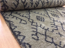 Load image into Gallery viewer, Handmade Pet Yarn Modern Sage 5' x 8' CH-2173 Area Rug