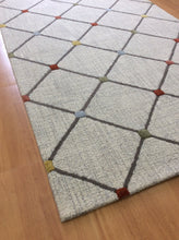Load image into Gallery viewer, Handmade Wool Modern Silver 5' x 8' CH-2172-A Area Rug