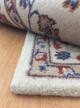 Load image into Gallery viewer, Handmade Wool Persian Ivory 5' x 8' RH-1002JWEL Area Rug