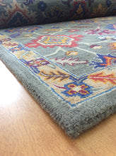 Load image into Gallery viewer, Handmade Wool Persian Gray 5' x 8' RH-1172JWEL Area Rug