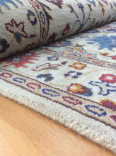 Load image into Gallery viewer, Handmade Wool Persian Silver 5' x 8' RH-1058JWEL Area Rug