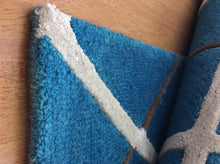 Load image into Gallery viewer, Handmade Wool Modern Blue 5' x 8' CH-2175-C Area Rug