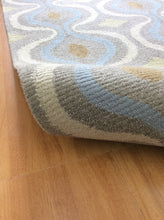 Load image into Gallery viewer, Handmade Wool Modern Silver 5' x 8' CH-2169-B Area Rug