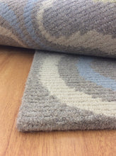 Load image into Gallery viewer, Handmade Wool Modern Silver 5' x 8' CH-2169-B Area Rug