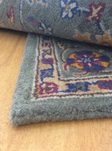 Load image into Gallery viewer, Handmade Wool Persian Gray 5' x 8' RH-1037JWEL Area Rug