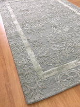 Load image into Gallery viewer, Handmade Wool/ Viscose Persian Blue 5' x 8' lt1011 Area Rug