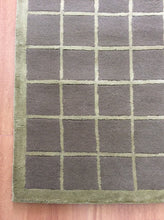 Load image into Gallery viewer, Handmade Wool/ Viscose Modern Brown/ Green 5' x 8' lt1068 Area Rug