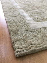 Load image into Gallery viewer, Handmade Wool Persian Ivory/ Beige 5' x 8' lt1072 Area Rug