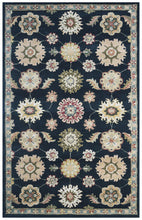Load image into Gallery viewer, Handmade Wool Floral Black/ Green 5' x 8' lt1103 Area Rug
