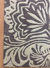 Load image into Gallery viewer, Handmade Wool Floral Ivory/ Brown 5' x 8' lt1122 Area Rug
