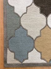 Load image into Gallery viewer, Handmade Wool Modern Ivory/ Beige 5' x 8' lt1201 Area Rug