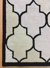Load image into Gallery viewer, Handmade Wool Modern Black/ Ivory 5' x 8' lt1202 Area Rug