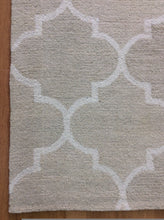 Load image into Gallery viewer, Handmade Wool Modern Beige/ Ivory 5' x 8' lt1242 Area Rug