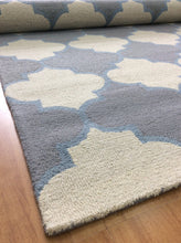 Load image into Gallery viewer, Handmade Wool Modern Gray/ Ivory 5' x 8' lt1247 Area Rug