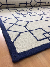 Load image into Gallery viewer, Handmade Wool Modern Ivory/ Blue 5' x 8' lt1251 Area Rug