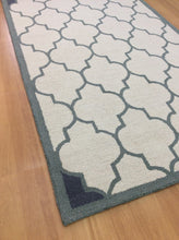 Load image into Gallery viewer, Handmade Wool Modern Ivory/Green 5' x 8' lt1283 Area Rug