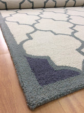 Load image into Gallery viewer, Handmade Wool Modern Ivory/Green 5' x 8' lt1283 Area Rug
