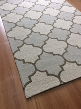 Load image into Gallery viewer, Handmade Wool Modern Beige/ Ivory 5' x 8' lt1319 Area Rug