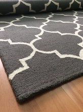 Load image into Gallery viewer, Handmade Wool Modern D.Gray/ Ivory 5' x 8' lt1343 Area Rug