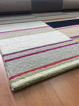 Load image into Gallery viewer, Handmade Wool Modern Ivory/ Gray 5' x 8' lt1352 Area Rug