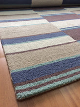Load image into Gallery viewer, Handmade Wool Modern Ivory/ Blue 5' x 8' lt1360 Area Rug