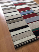 Load image into Gallery viewer, Handmade Wool Modern Ivory/ Black 5' x 8' lt1362 Area Rug