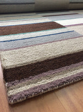 Load image into Gallery viewer, Handmade Wool Modern Ivory/ Silver 5' x 8' lt1364 Area Rug