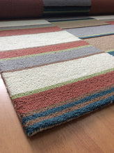 Load image into Gallery viewer, Handmade Wool Modern Ivory/ SIlver 5' x 8' lt1365 Area Rug