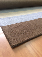 Load image into Gallery viewer, Handmade Wool Modern Gray/ Silver 5' x 8' lt1371 Area Rug