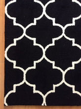 Load image into Gallery viewer, Handmade Wool Modern Black/ Ivory 5' x 8' lt1373 Area Rug