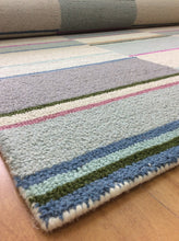 Load image into Gallery viewer, Handmade Wool Modern Beige/ Silver 5' x 8' lt1374 Area Rug