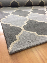 Load image into Gallery viewer, Handmade Wool Modern Silver/ Gray 5' x 8' lt1390 Area Rug