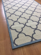 Load image into Gallery viewer, Handmade Wool Modern Ivory/ Silver 5' x 8' lt1394 Area Rug