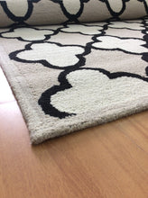 Load image into Gallery viewer, Handmade Wool Modern Ivory/ Beige 5' x 8' lt1395 Area Rug