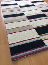 Load image into Gallery viewer, Handmade Wool Modern Ivory/ Navy Blue 5' x 8' lt1407 Area Rug