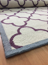 Load image into Gallery viewer, Handmade Wool Modern Ivory/ Purple 5' x 8' lt1408 Area Rug