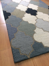Load image into Gallery viewer, Handmade Wool Modern Green/ Blue 5' x 8' lt1422 Area Rug