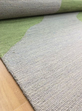 Load image into Gallery viewer, Handmade Wool Modern Rust/ Green 5' x 8' lt1443 Area Rug
