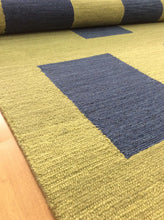 Load image into Gallery viewer, Handmade Wool Modern Green/ Navy Blue 5' x 8' lt1459 Area Rug