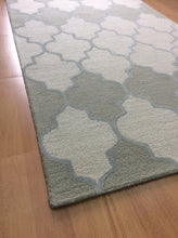 Load image into Gallery viewer, Handmade Wool Modern Ivory/ Green 5' x 8' lt1460 Area Rug
