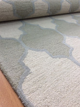 Load image into Gallery viewer, Handmade Wool Modern Ivory/ Green 5' x 8' lt1460 Area Rug
