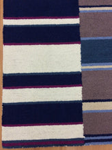 Load image into Gallery viewer, Handmade Wool Modern Navy Blue/ Ivory 5' x 8' lt1512 Area Rug