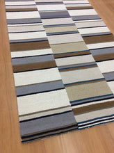 Load image into Gallery viewer, Handmade Wool Modern Gray/ Ivory 5' x 8' lt1521 Area Rug