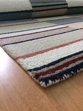 Load image into Gallery viewer, Handmade Wool Modern Gray/ Ivory 5' x 8' lt1526 Area Rug