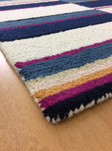 Load image into Gallery viewer, Handmade Wool Modern Ivory/ Navy Blue 5' x 8' lt1532 Area Rug