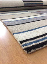 Load image into Gallery viewer, Handmade Wool Modern Gray/ Ivory 5' x 8' lt1542 Area Rug
