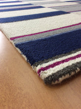 Load image into Gallery viewer, Handmade Wool Modern Ivory/ Navy Blue 5' x 8' lt1552 Area Rug