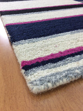 Load image into Gallery viewer, Handmade Wool Modern Ivory/ Navy Blue 5' x 8' lt1554 Area Rug