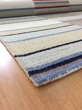 Load image into Gallery viewer, Handmade Wool Modern Ivory/ Gray 5' x 8' lt1557 Area Rug
